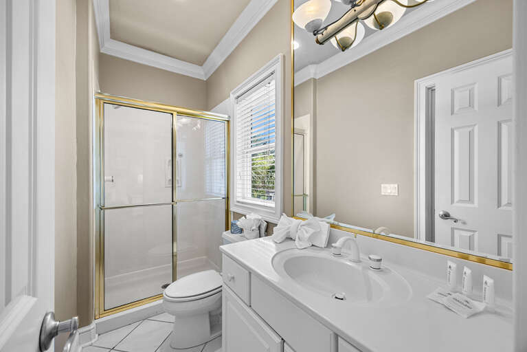 Paradis Guest House Bathroom