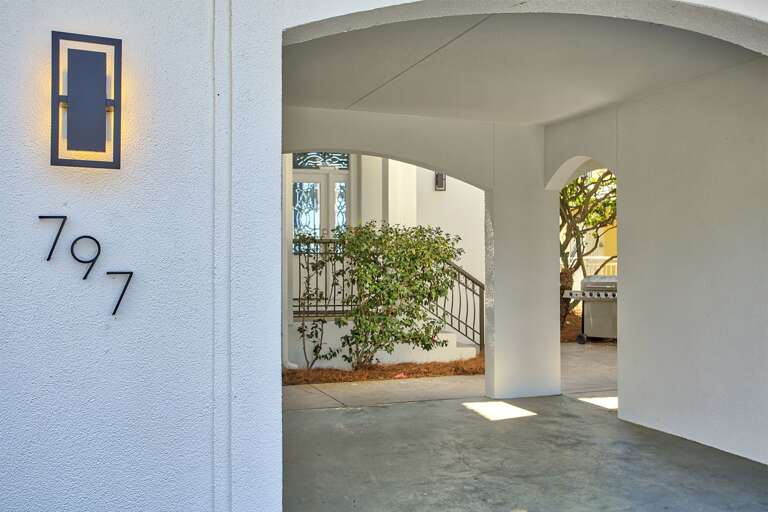 Paradis Car Port