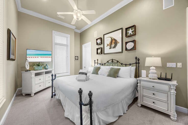 Paradis Guest Bedroom 2