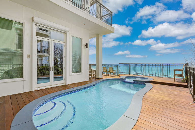 Paradis Pool