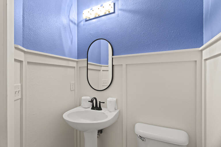 16-Sable-Pointe-West-101-Powder-Room
