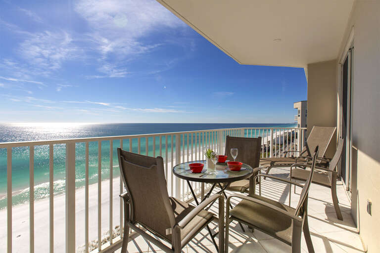 19-Majestic-Sun-1111B-Balcony