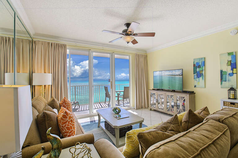 Majestic Sun 1111B Living Room