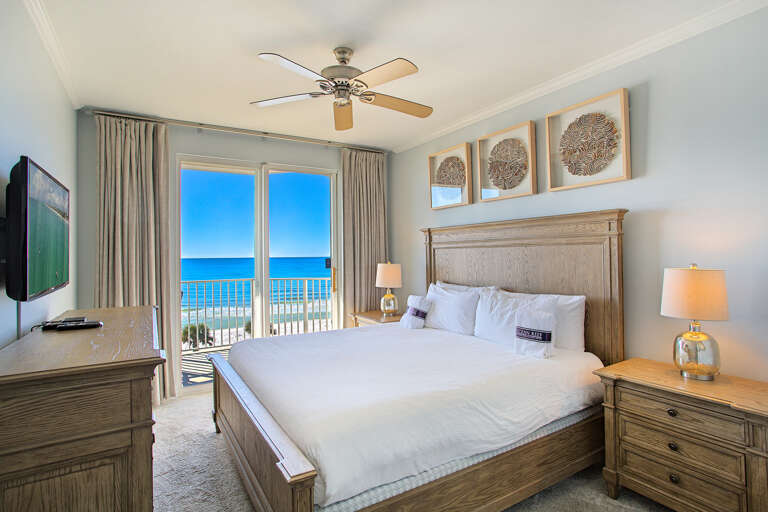 20-Majestic-Sun-411A-Master-Bed