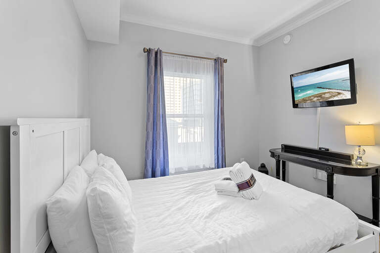 Majestic Sun 411A Guest Bedroom Alt