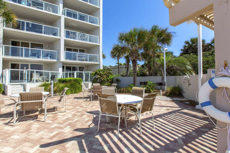 19-Beachside-Towers-II-Grills 19-Beachside-Towers-II-Grills