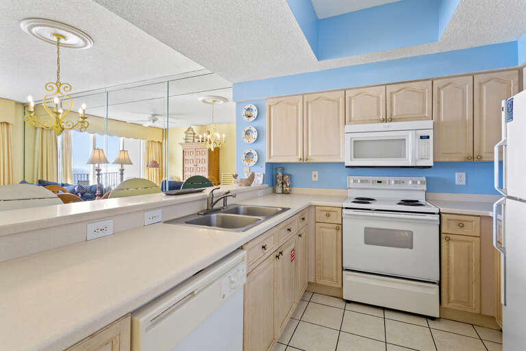 23-Majestic-Sun-505A-Kitchen-Alt