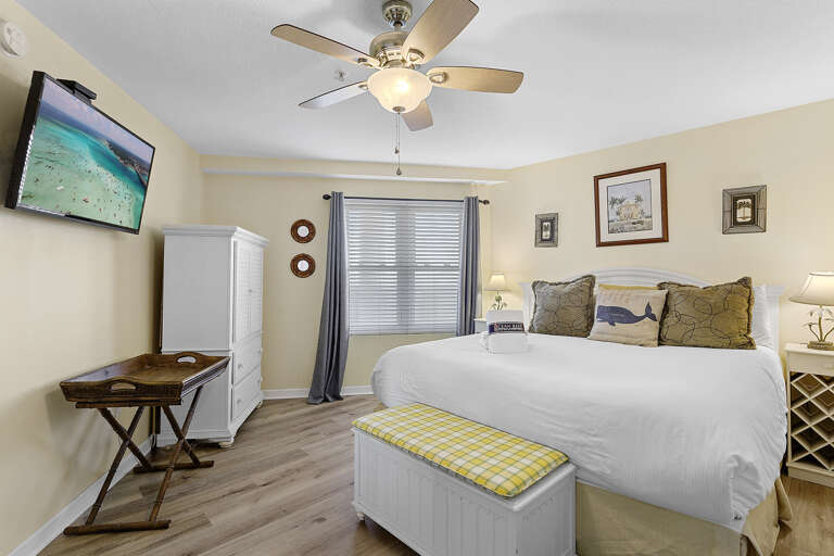 24-Amalfi-Coast-412A-Primary-Bedroom