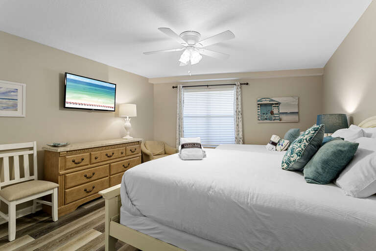 Amalfi Coast 415B Guest Bedroom