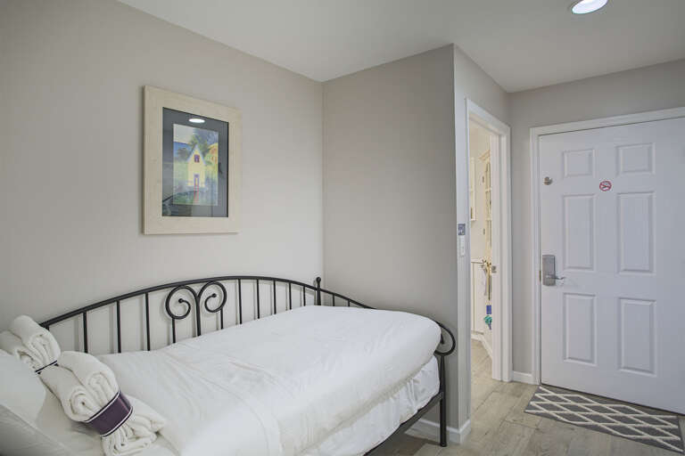 21-Amalfi-Coast-427D-Day-Bed 21-Amalfi-Coast-427D-Day-Bed