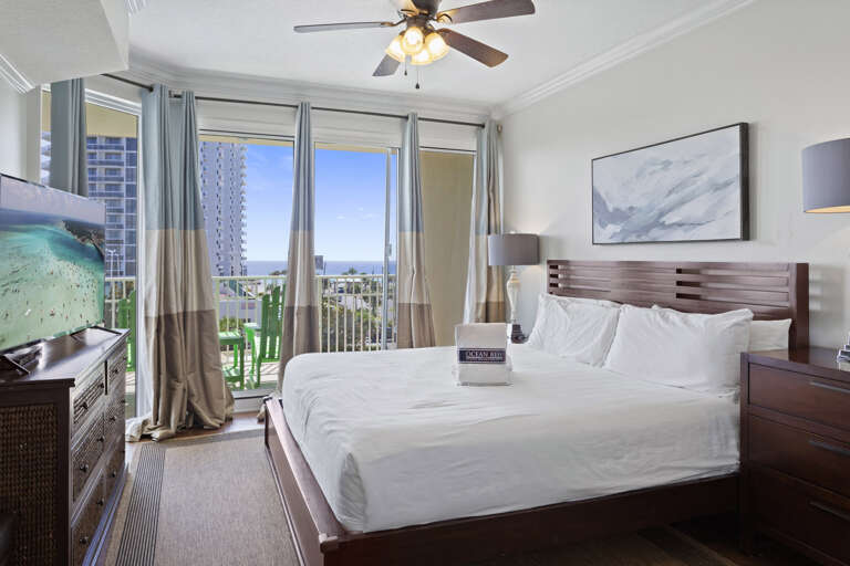 22-Ariel-Dunes-I-401-Bedroom