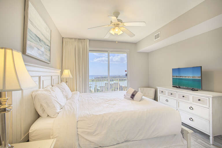 21-Ariel-Dunes-II-707-Master-Bed