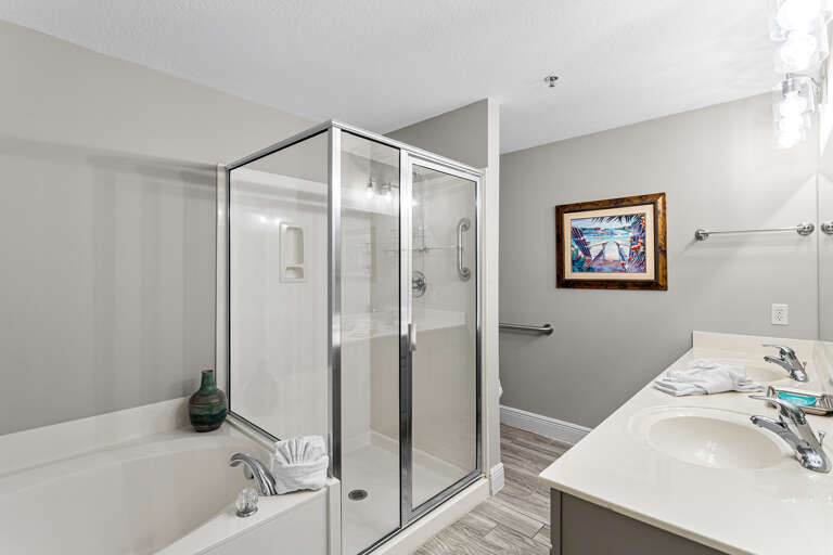 Ariel Dunes II 707 Master Bathroom