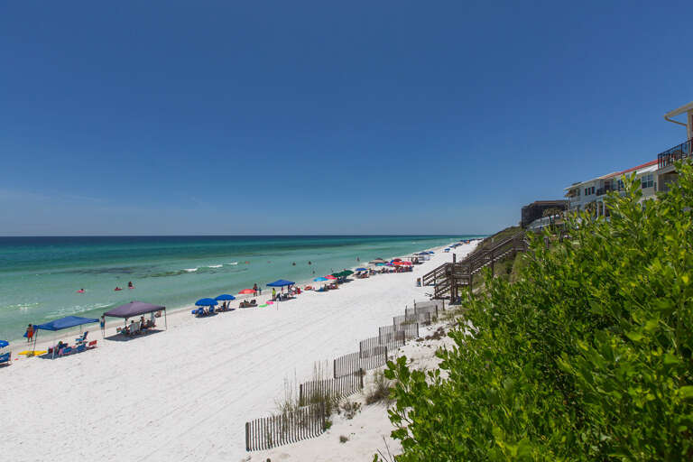 Blue-Mountain-Villas-Beach