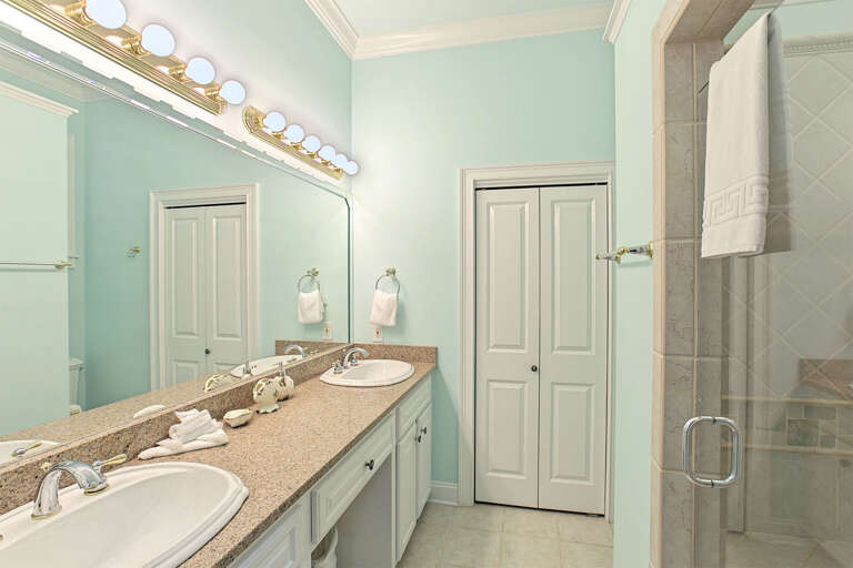 Coast Awhile Primary Bathroom