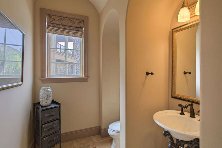 21-Emerald-Palazzo-Powder-Room