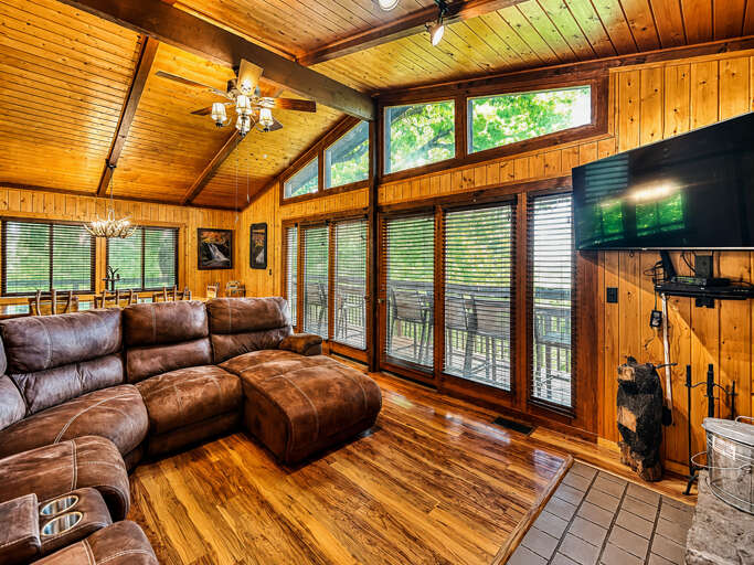 02_grandview_living_room_01