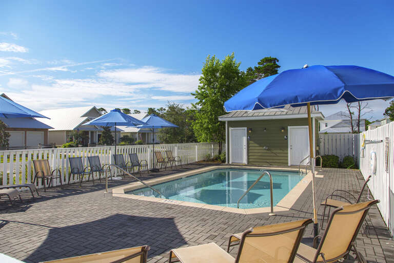 Gulf-Reflections-Community-Pool