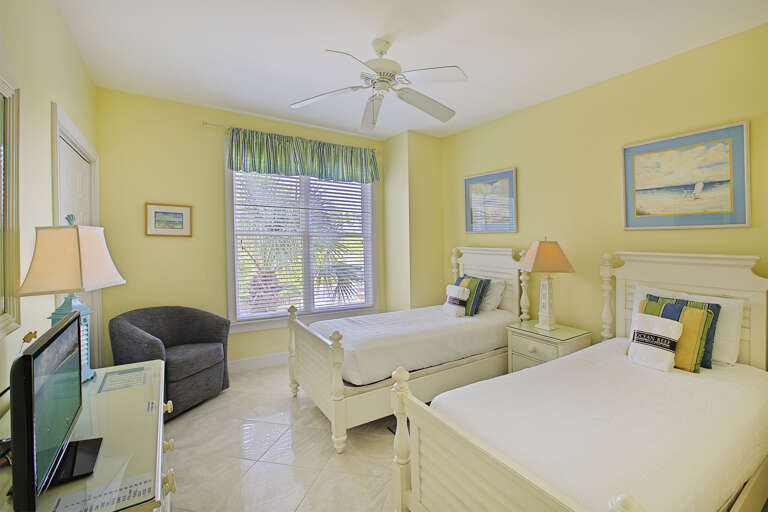 20-Grandview-101-Bedroom-2