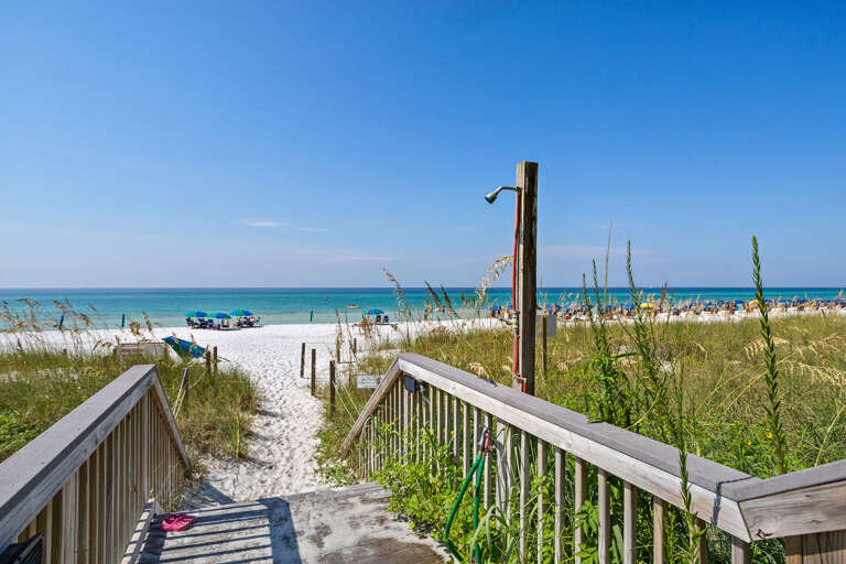 22-Grandview-Beach-Access-Shower