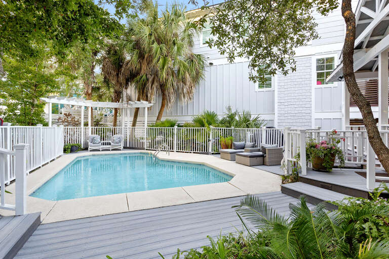 Islamorada Pool Alt 2