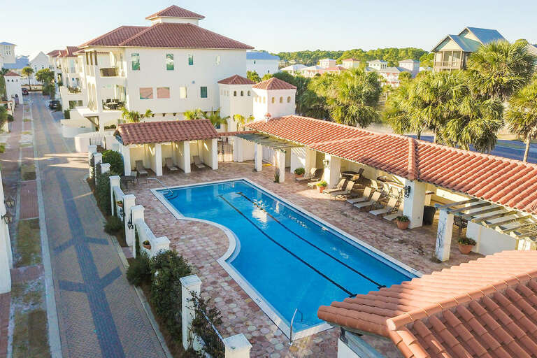 Vizcaya-Pool-Overview