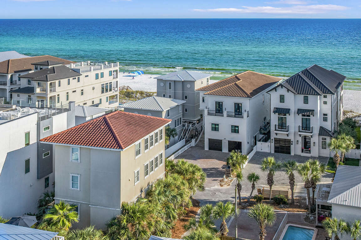 Beach Kisses Drone Beach Kisses Drone