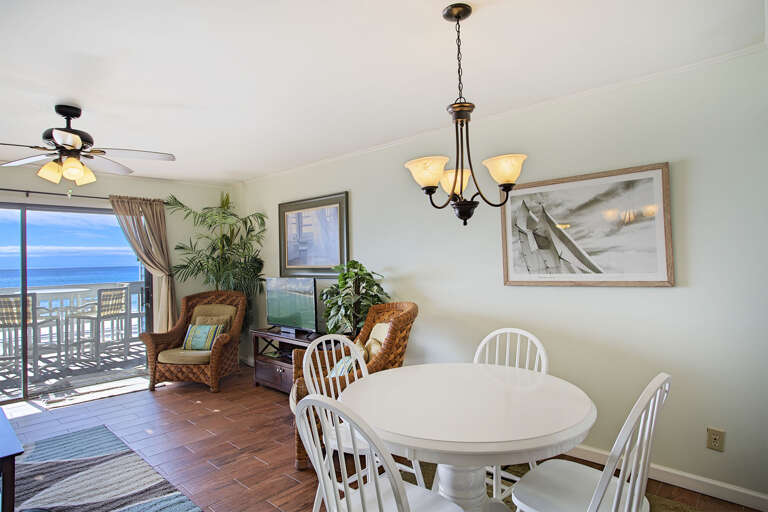 Shoreline Villas 9 in Sunnyside, FL with 3 Bedrooms and Modern Amenities