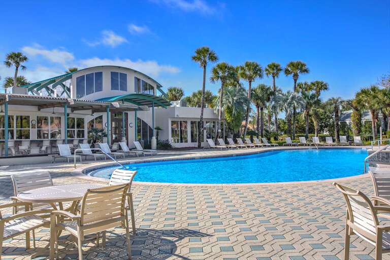 Destiny-East-Pool-Clubhouse