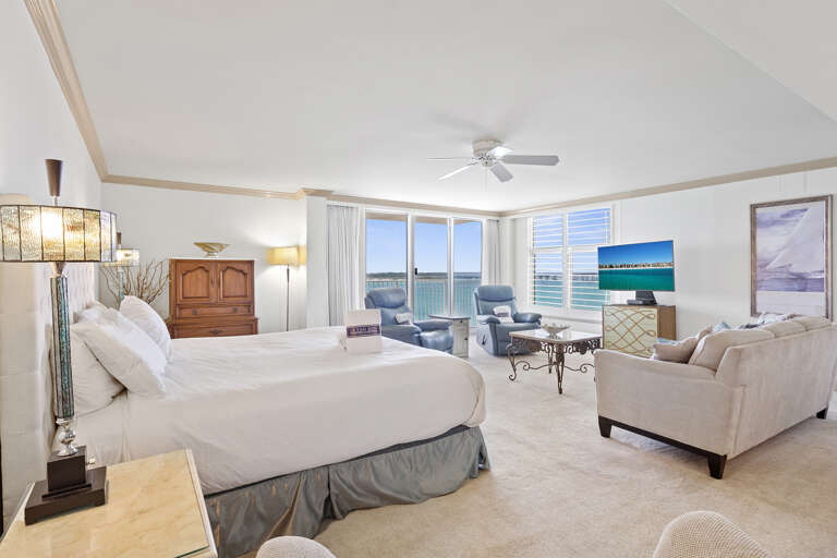 23-Waterview-Towers-603-Primary-Bedroom