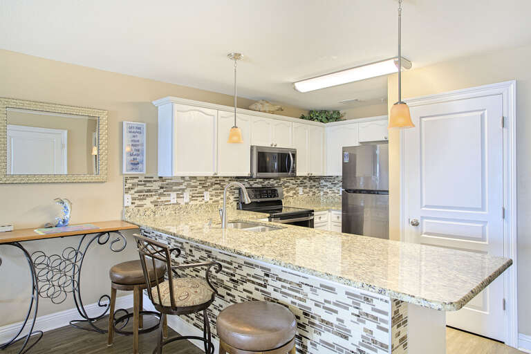 22-Emerald-Dunes-203-Kitchen
