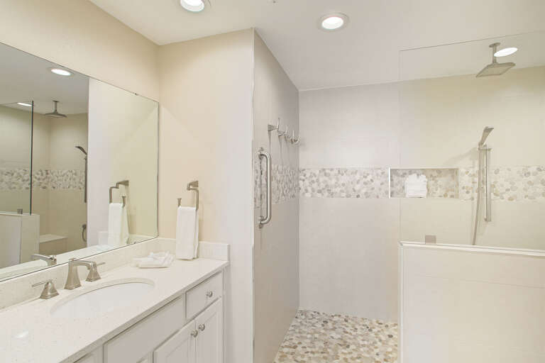 22-Emerald-Dunes-203-Master-Shower