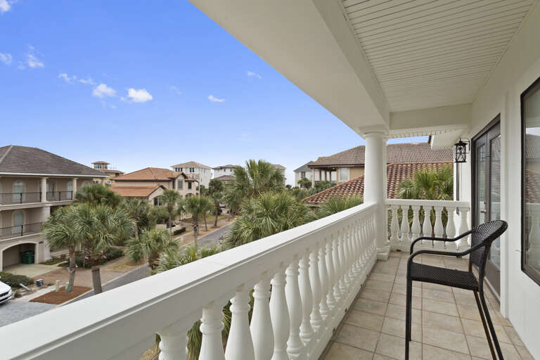 22-Sea-The-Sun-Upper-Balcony