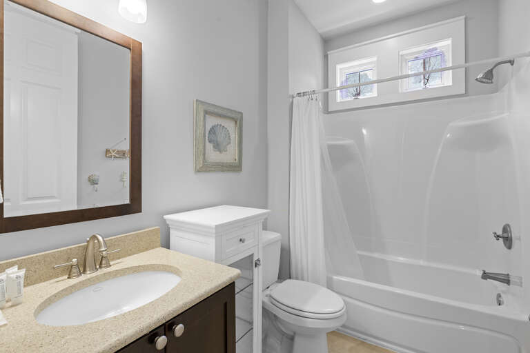 23-Hemingway-at-30A-Bathroom-3