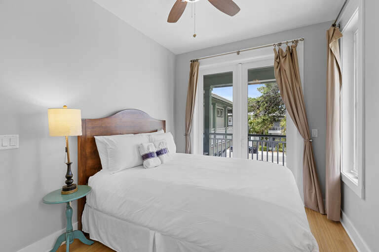 23-Hemingway-at-30A-Guest-House-Bedroom