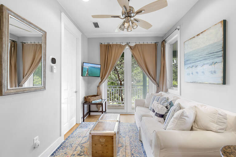 23-Hemingway-at-30A-Guest-House-Living