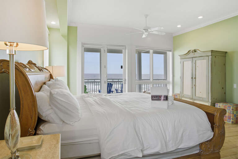 22-Barefootin-Master-Bed-2