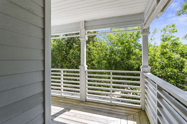 22-Beach-Dreams-Balcony