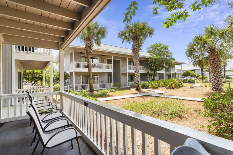 22-Beachwood-Villas-5E-Patio