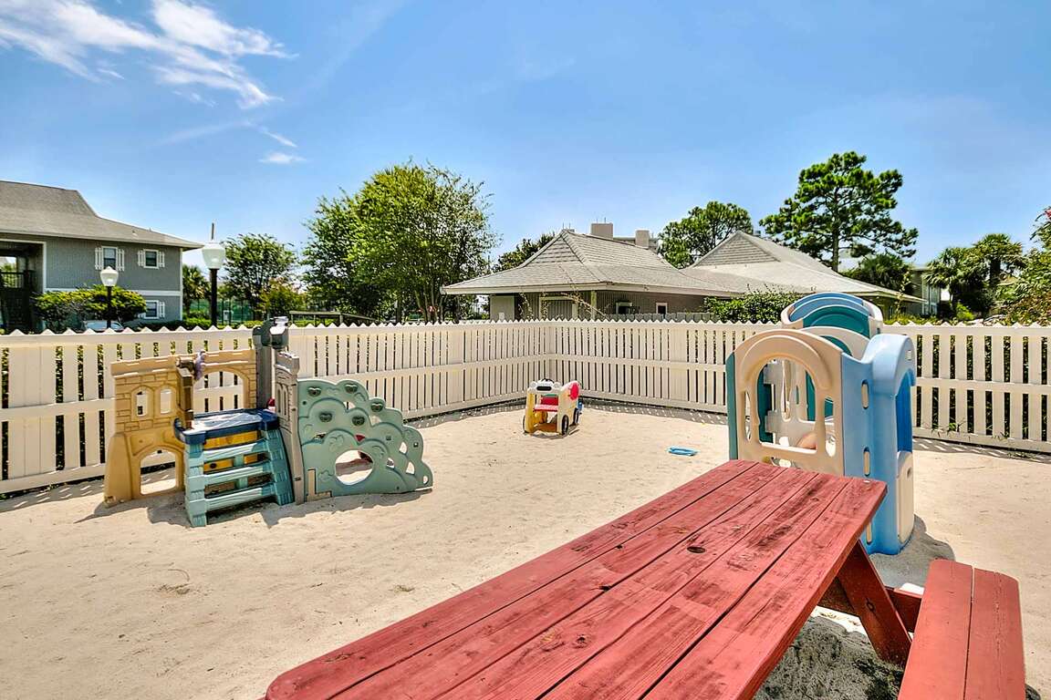 Beachwood Villas 5E Condo in Seagrove Beach, FL for 4 Guests