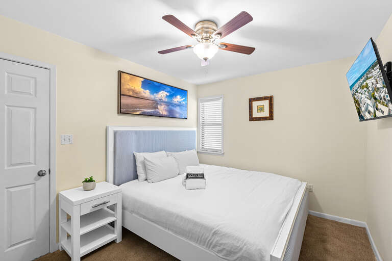 Beachwood Villas 7E Master Bedroom