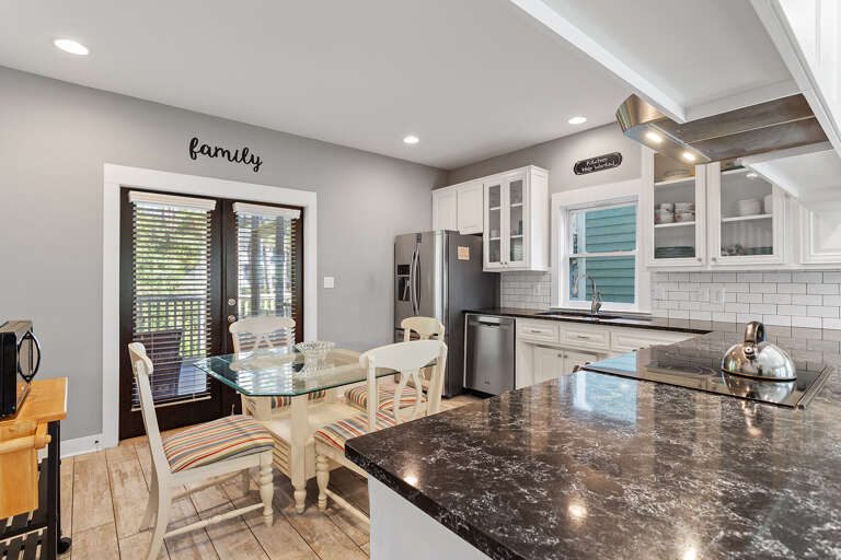 22-Breeze-Easy-Kitchen-Dining