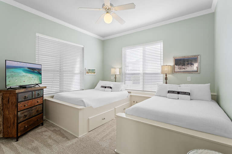 24-Down-By-The-Sea-Guest-Bedroom-3