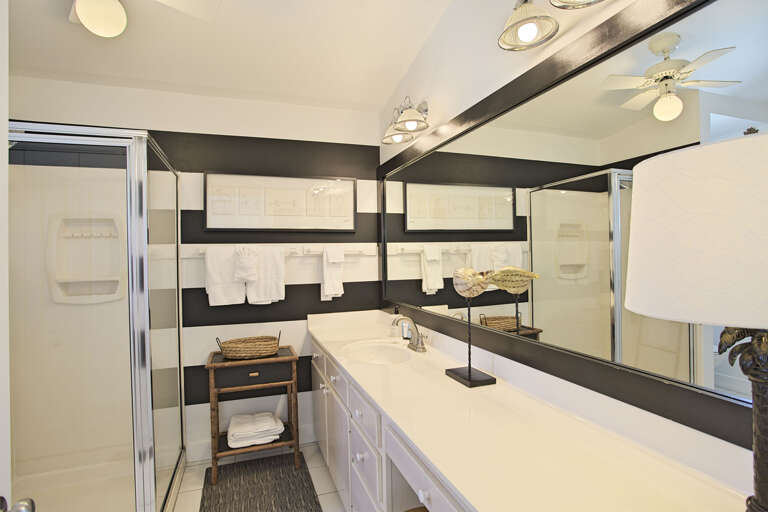 21-Grayton-Sunset-Bathroom