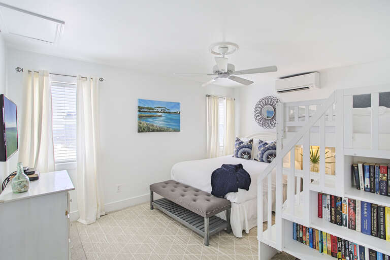 21-Grayton-Sunset-Bedroom-2