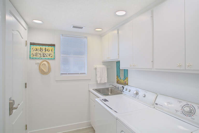 21-Grayton-Sunset-Laundry