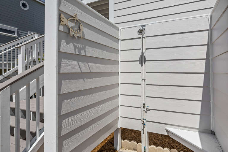 23-Grayton-Beach-Villas-Outdoor-Shower