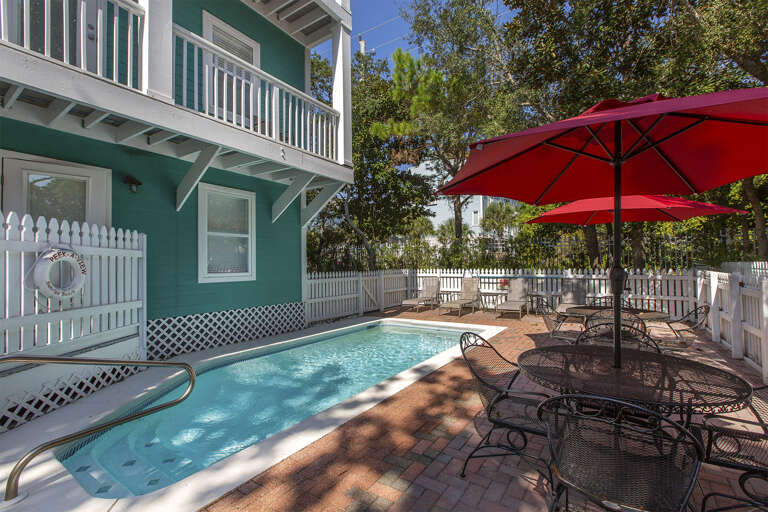 18-Peek-A-View-Pool-Patio
