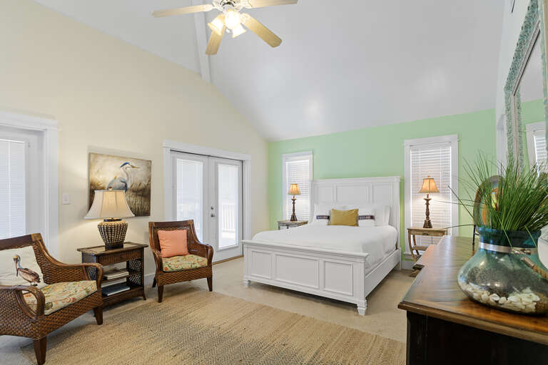 24-Peek-A-View-Primary-Bedroom