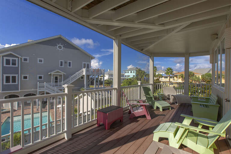 R-and-R-Upper-Balcony